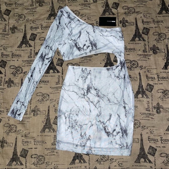 Fashion Nova NWT! Rare Marble Mesh Mini White/Black Dress Size M - Picture 3 of 10